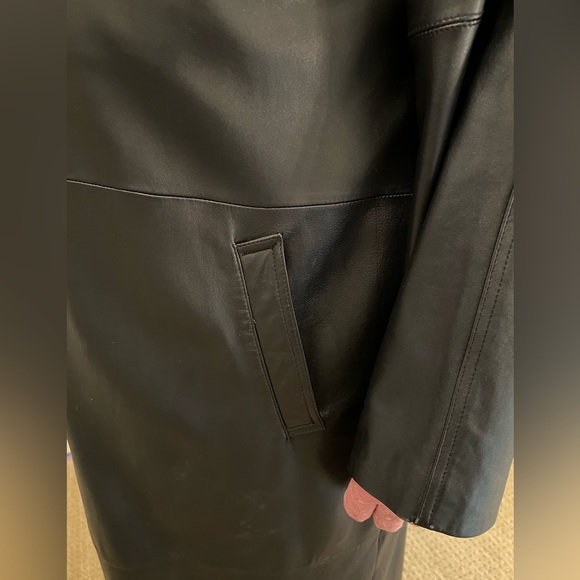Unique Men’s Full Length Leather Coat - Picture 5 of 8